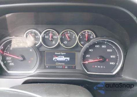 2021 Chevrolet Silverado 1500 4Wd Short Bed Custom z USA, uszkodzony, nr VIN 1GCPYBEK0MZ442078